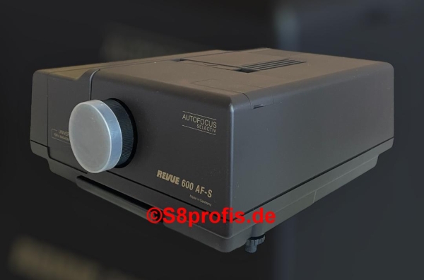 Revue Universal 600 AF-S Diaprojektor in Originalverpackung